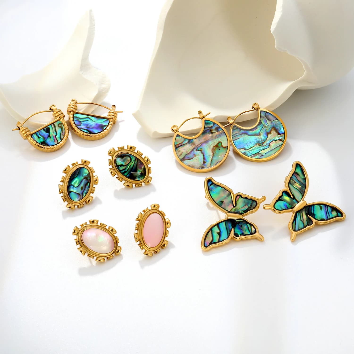 Orecchini a perno ovali vintage eleganti da donna in acciaio inossidabile con conchiglia di abalone a forma di farfalla, gioielli da festa, orecchini di lusso leggero, idea regalo
