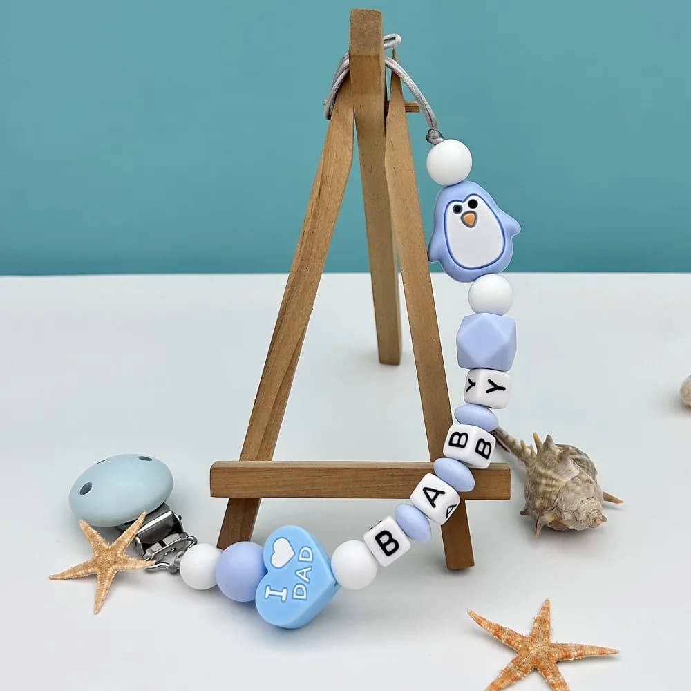 Personalizzato lettere inglesi nomi Silicone pinguino ciuccio catene supporto clip perline ciondolo giocattolo per i regali bambino infantile Teether