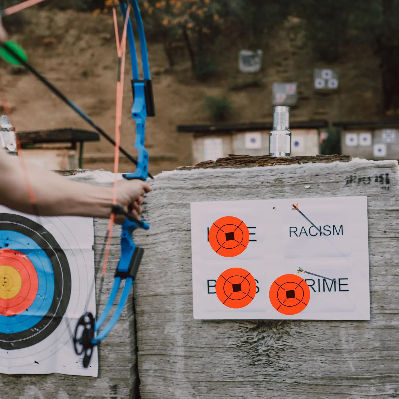25 Fogli di Carta per Allenamento di Tiro con l'Arco, Bersagli Stampati ad Alta Definizione, Adesivi per Pratica di Tiro per Interni ed Esterni