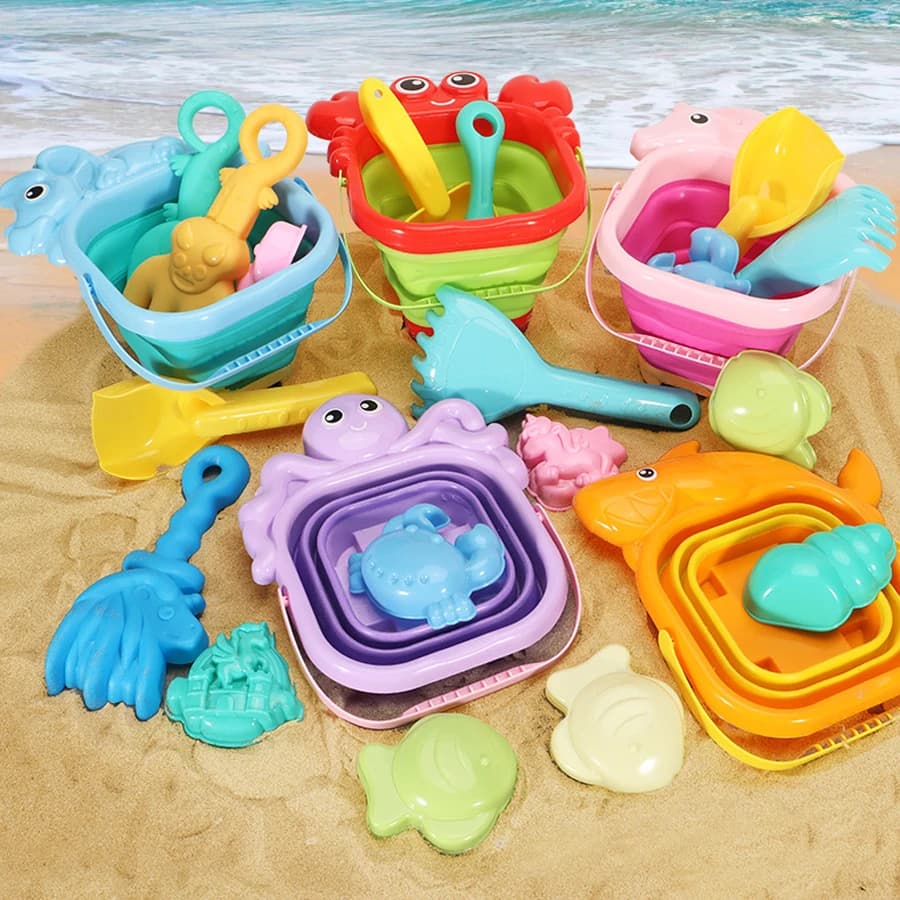 Set di Giocattoli da Spiaggia Colorati per Bambini 5 Pezzi: Secchiello, Paletta, Rastrello, Stampi per Sabbia, Giocattoli da Esterno per Sabbiera e Acqua per Bambini Piccoli